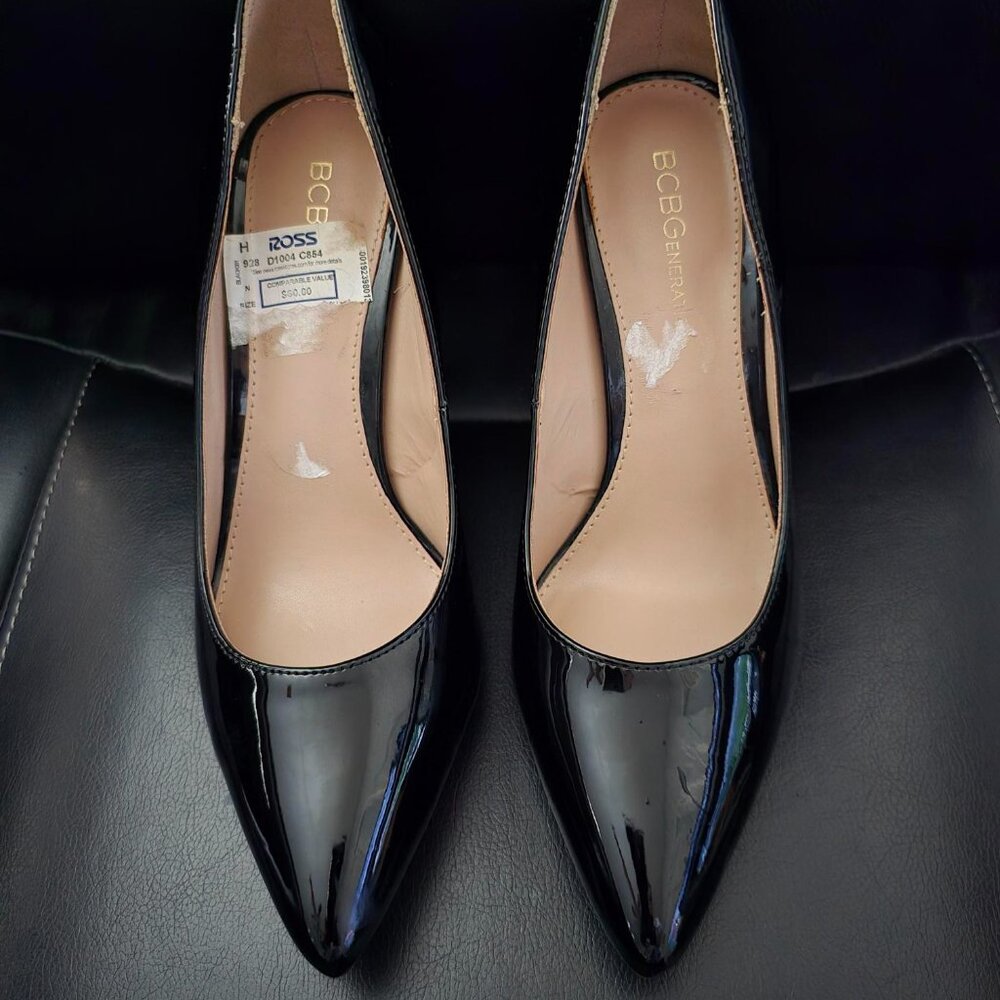 EUC: BCBGeneration Patent Pointed Toe Heels - Picture 2 of 6